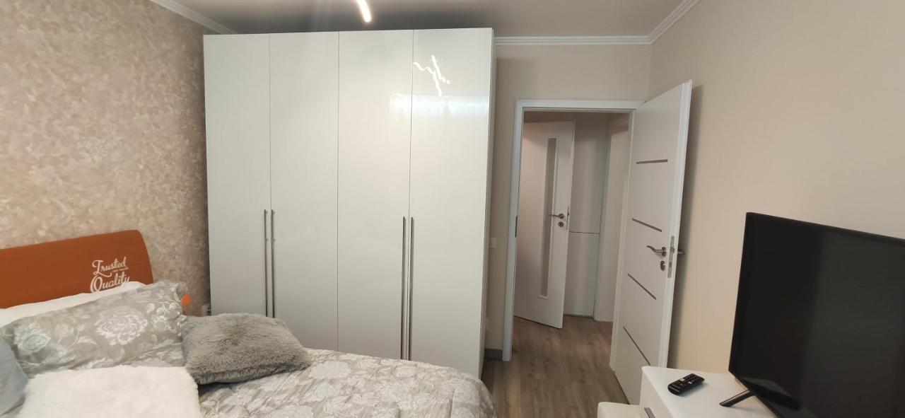 Apartamento Casa LUX Bucarest Exterior foto
